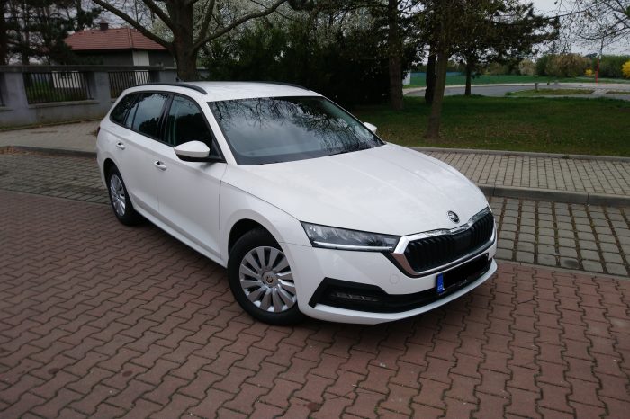 Škoda Octávia IV kombi TDi, manuál