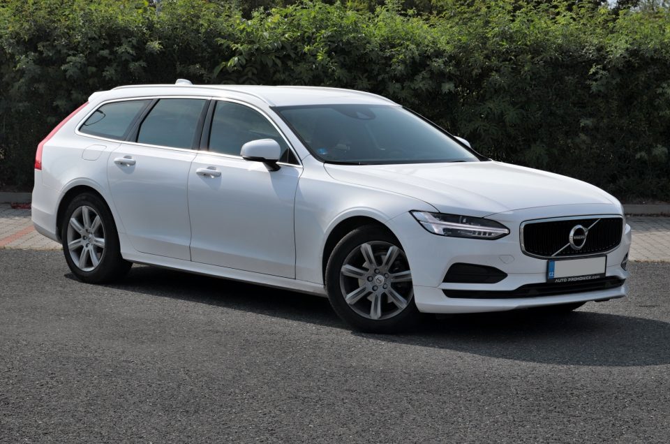 Volvo v90 d4