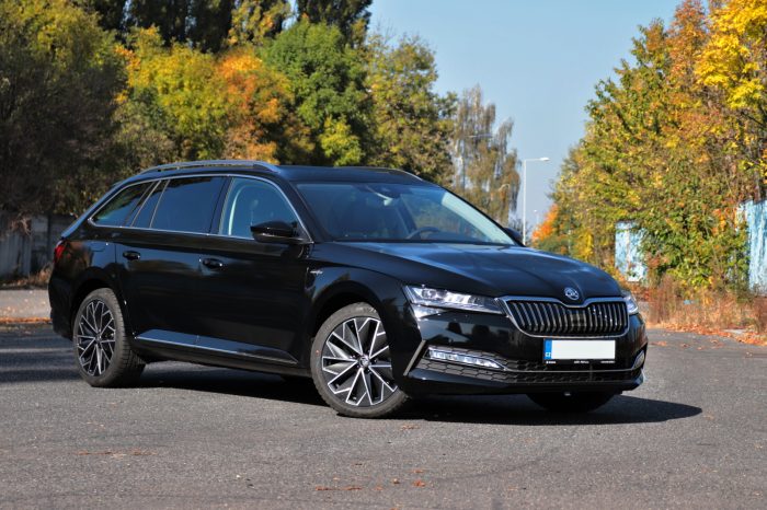 Škoda Superb kombi III facelift 2,0 TDi DSG, L&K
